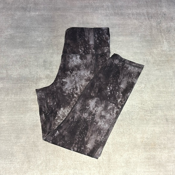 All In Motion Leggings - Picture 1 of 4